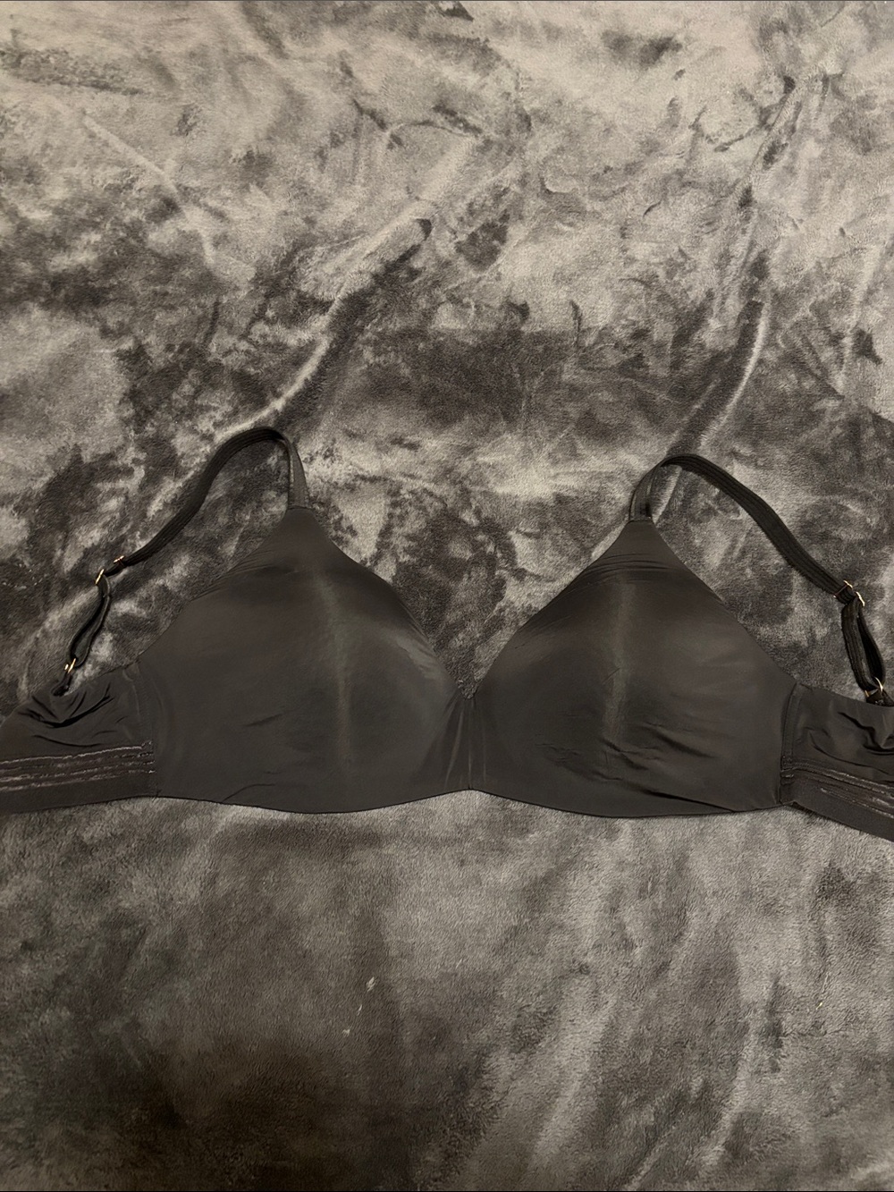 Le Mystere Black Seamless Wireless Bra